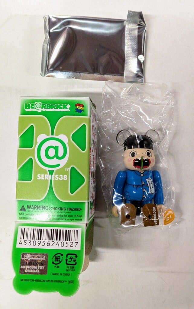 マフユカミゾノ　⭐︎マコちゃんフィギュア⭐︎ ベアブリック  レトロ マフユカミゾノ ⭐︎マコちゃんフィギュア⭐︎ ベアブリック