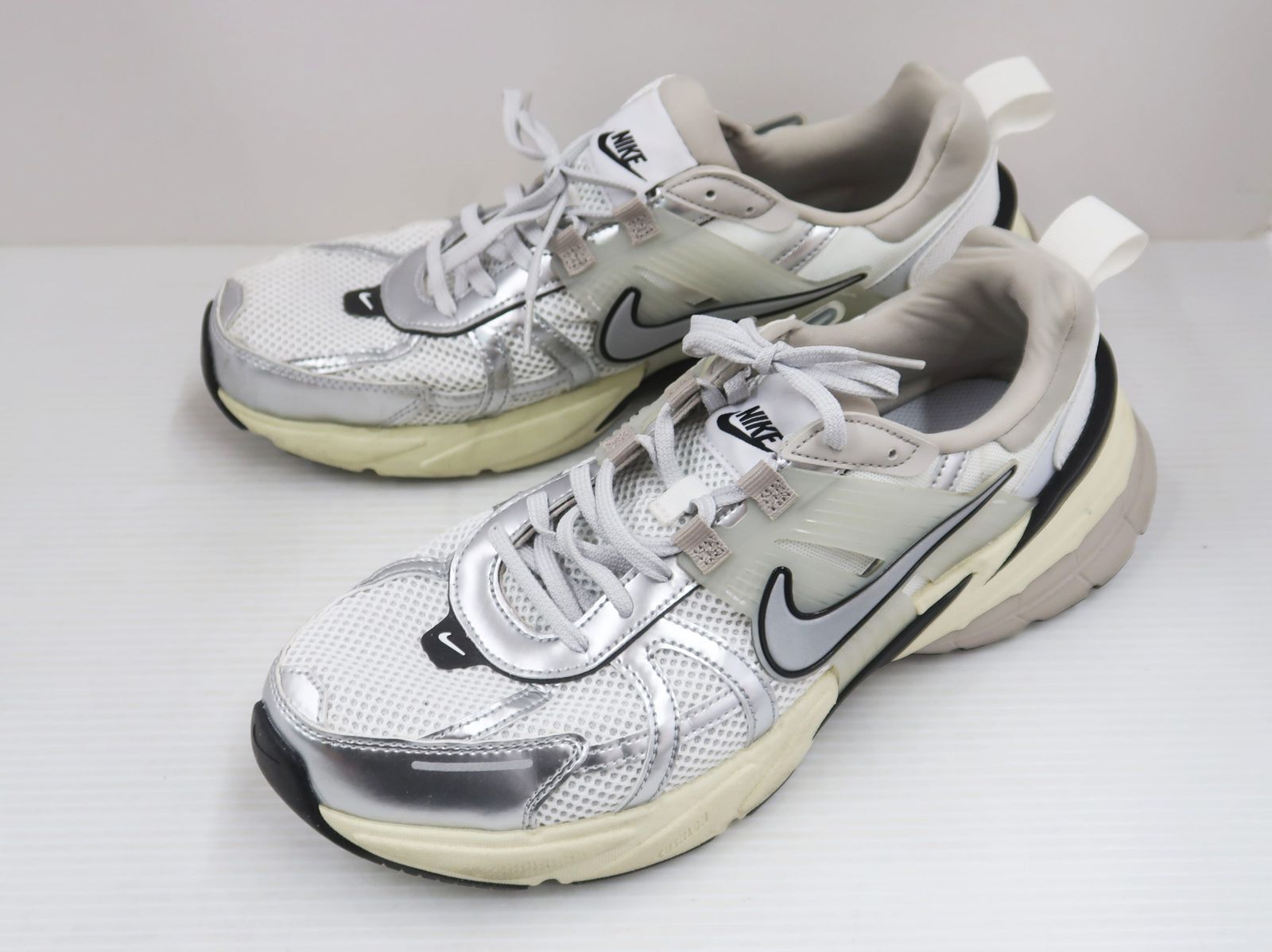 NIKE ナイキ V2K RUN V2K ラン HJ4497-100 スニーカー 28.5㎝