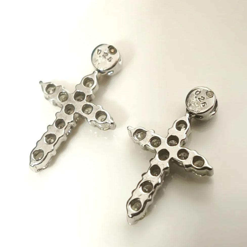 訳あり】プラチナ pt900 天然 ダイヤモンド 総合計 0.5ct クロス 