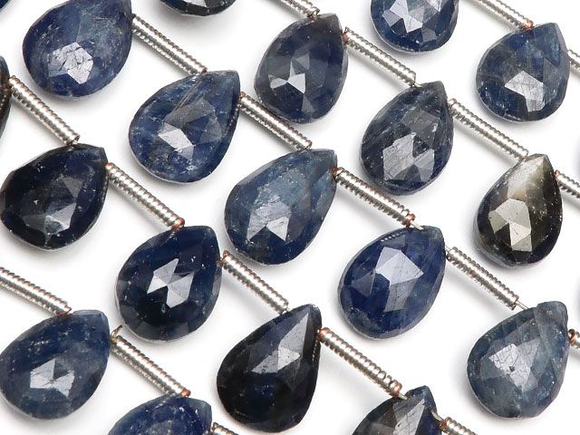 竹地紋と尾垂の風合いが美しい、わびさび感じる茶釜。 竹地紋と尾垂の風合いが美しい、わびさび感じる茶釜。