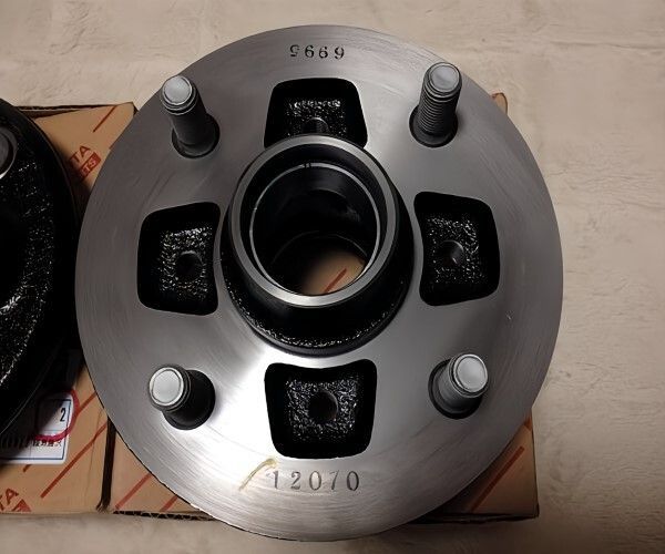 トヨタ 純正 カローラ レビン フロントアクスル ハブ Front Axle Hub TOYOTA LEXUS Genuine JDM メーカー純正品
