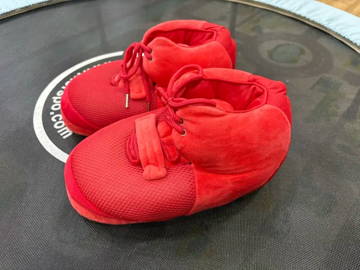 エア イージー レッドオクトーバー スリッパ