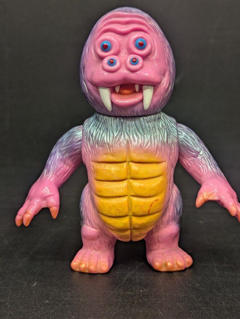ZOLLMEN|ゾルメン MonsterParede|OMAKE|オマケ モンベモン ミドルサイズ|ピンク成型 紋別ご当地怪獣