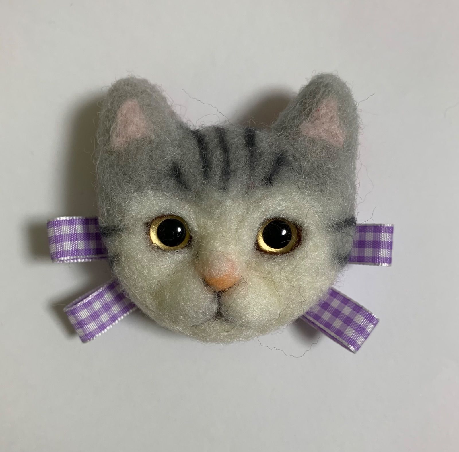 羊毛フェルト猫　ブローチ　ブリティッシュショートヘア 羊毛フェルト ブローチ リアル 猫 ブリティッシュショートヘアー