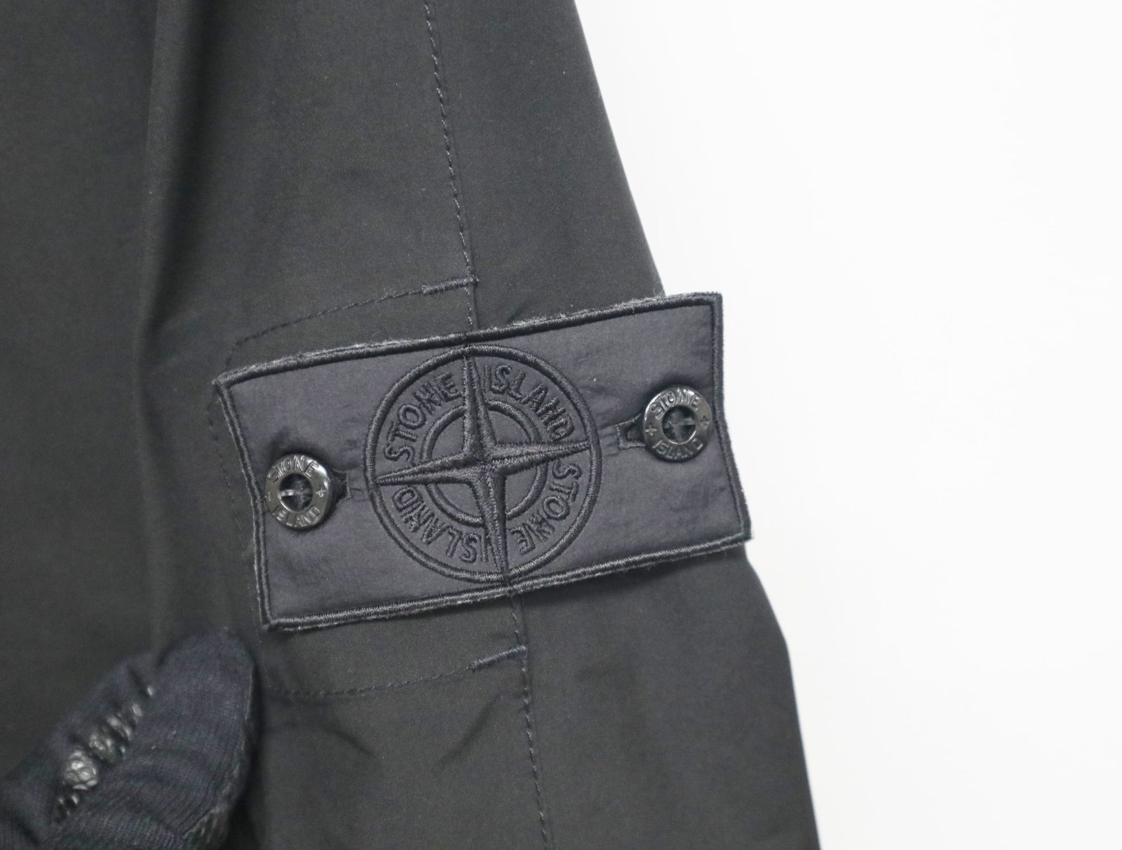 【中古】STライトジャケット(グレイ) Stone Island 3L Gore-Tex ジャケット | グレー | FARFETCH JP