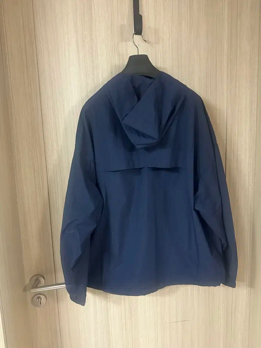 全品送料無料! アロヨガ alo ウェンティジ ナイロン リップストップ ウィンドブレーカー 100％品質保証！