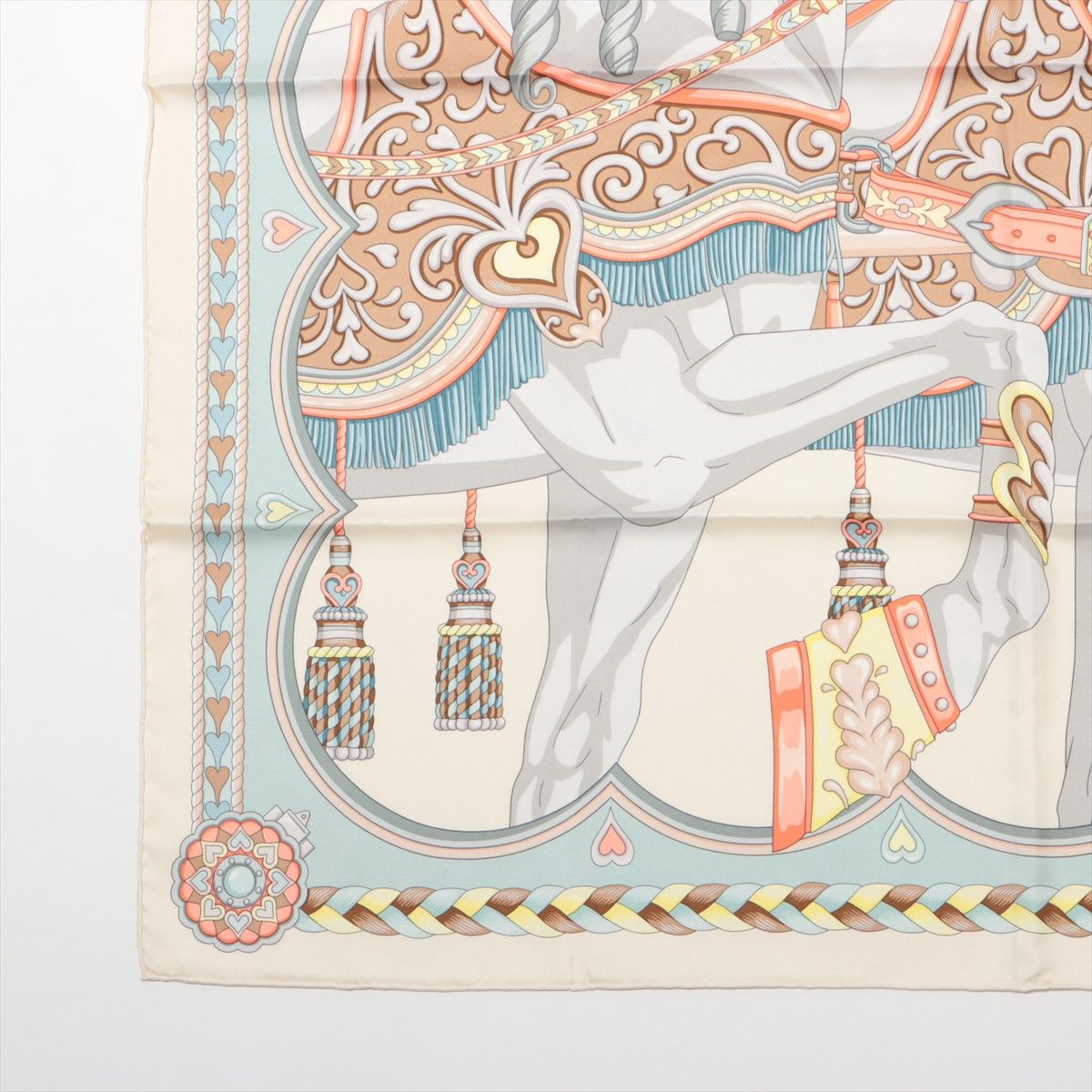 HERMES カレ90 Harnais de Cour 宮廷の馬具 エルメス エルメス カレ90 HARNAIS DE COUR 宮廷の馬具 スカーフ シルク