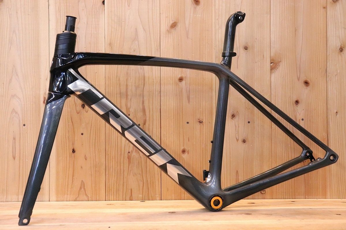 一体型ハンドル付属!! トレック TREK エモンダ EMONDA SLR7 DISC モデル 52サイズ カーボン ロードバイク 芦屋店 BRIGHTFACE_UK