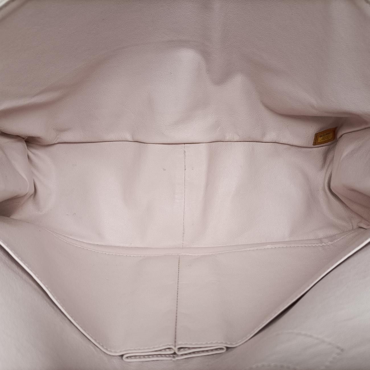 欲しい商品を賢く購入。 シャネルChanel2.55 ダブルフラップマトラッセピンク×ベージュラムスキンA3759012887238 配送商品は通常配送無料。