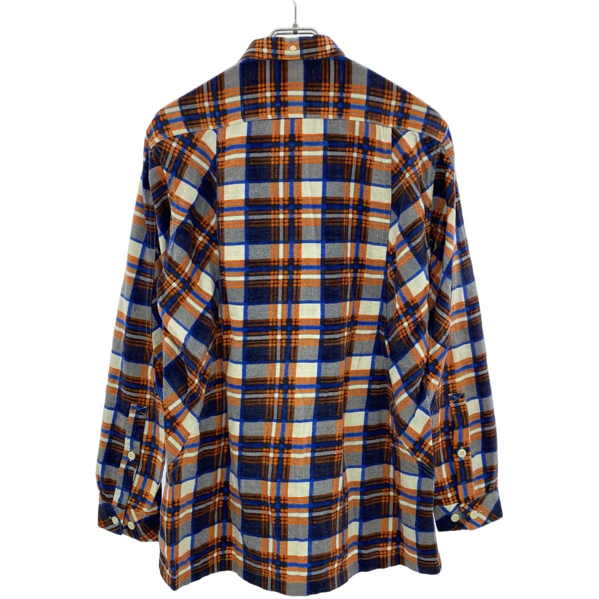 16AW