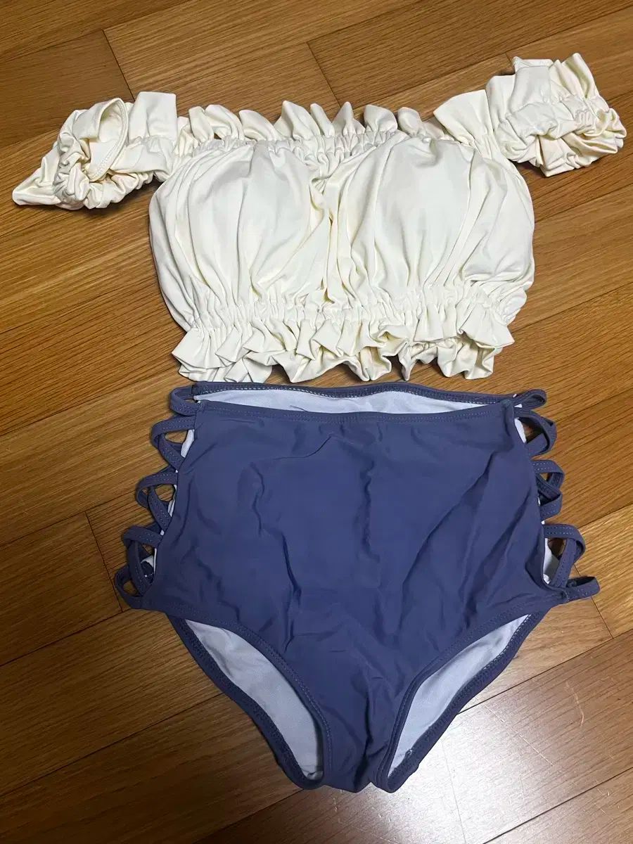 安い 通販ファッション - ☆水着 長袖 千鳥格 ジッパー 3点