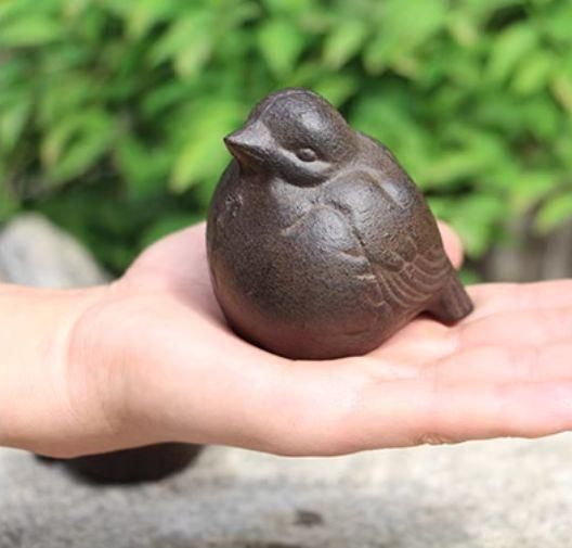 鉄製の小鳥の置物お茶の台庭のガーデンバルコニーテーブルの飾り窓の装飾工芸品 鉄製の小鳥の置物お茶の台庭のガーデンバルコニーテーブルの