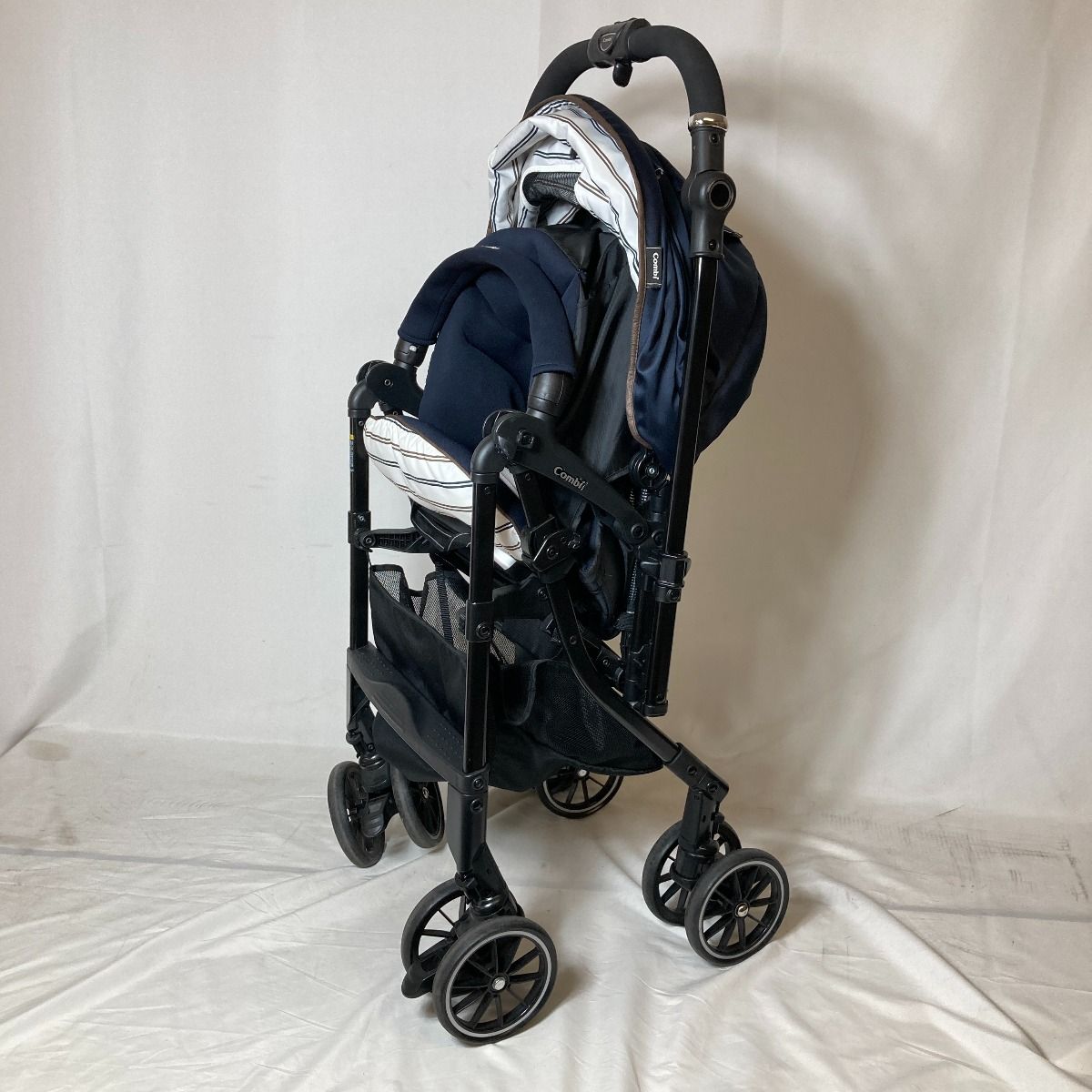 Combi ベビーカー スゴカル エッグショック 4キャス ネイビー 商品の