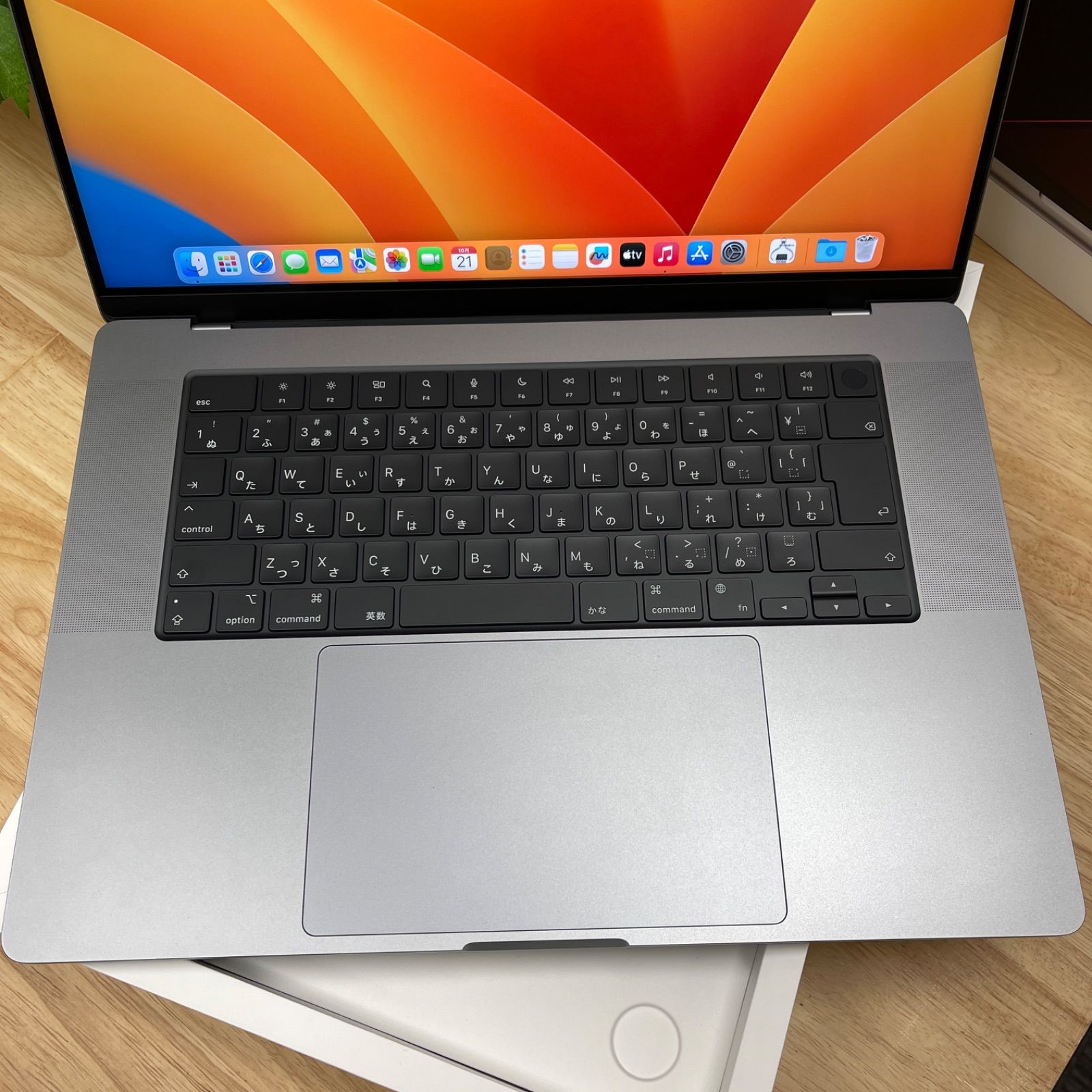 16インチ M2Proチップ