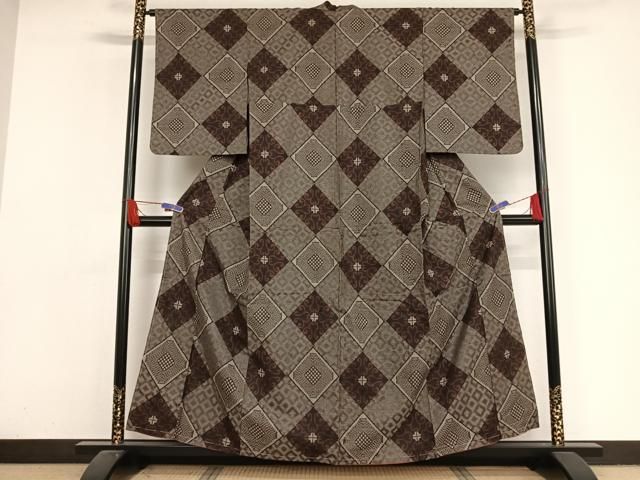 平和屋着物●本場大島紬　龍郷絣　正絹　逸品　未使用　AAAX0390np 平和屋着物○本場大島紬 龍郷絣 正絹 逸品 未使用 AAAX0390np - メルカリ