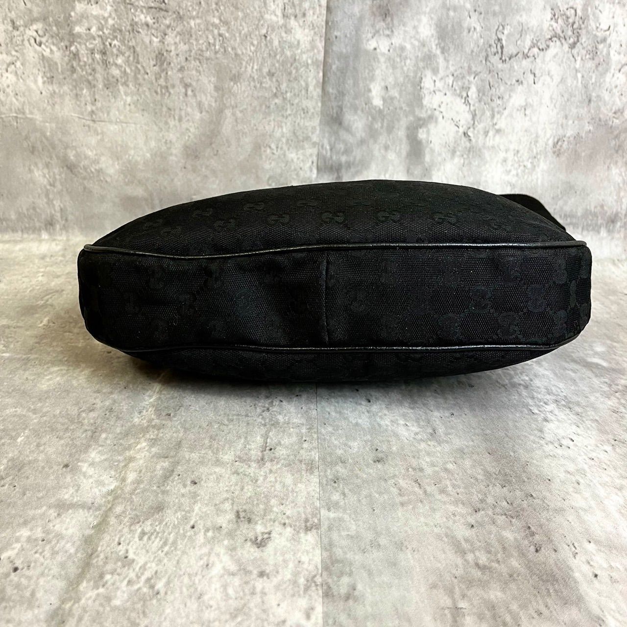 ✨良品✨ GUCCI グッチ ショルダーバッグ トートバッグ GG柄 ハーフ 