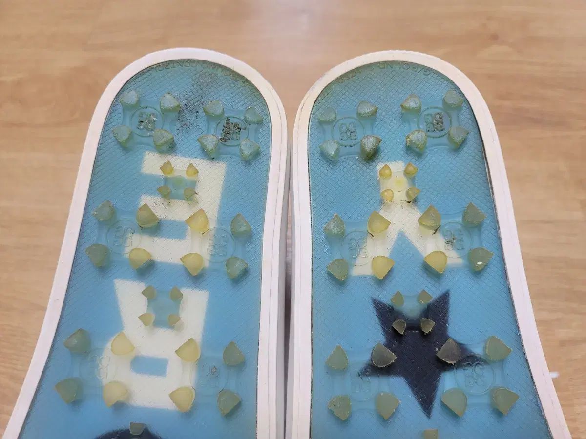 ゴルフシューズ