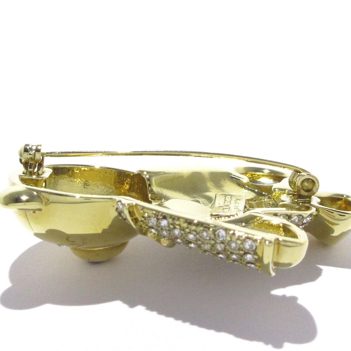 【新品未使用】Max Mara テディベア ブローチ ゴールド　ラインストーン Max Mara(マックスマーラ) ブローチ - ゴールド×クリア