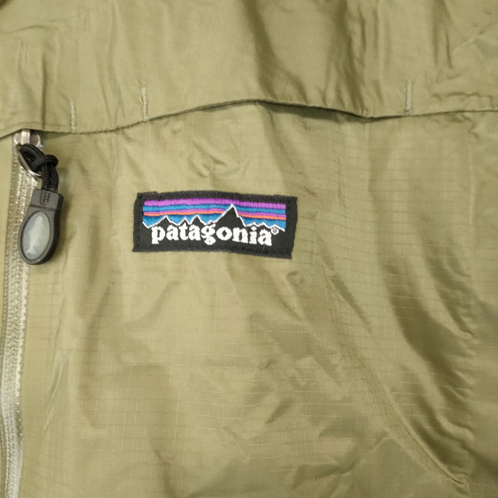 新品未使用✨️2009年 patagonia Deep Wading Jacket グリーン L 新品未使用✨️2009年 patagonia Deep Wading Jacket グリーン L