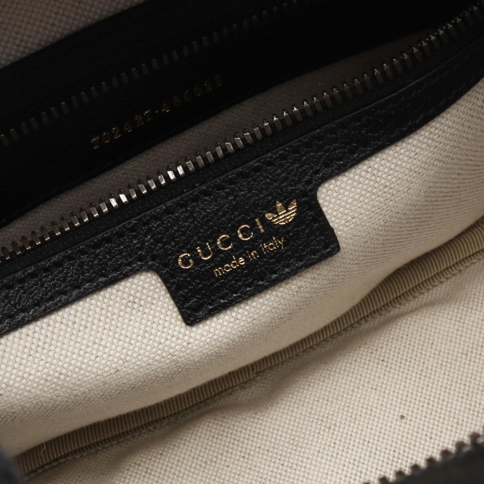GUCCI グッチ GUCCI × adidas GGクリスタル ショルダーバッグ - メルカリ