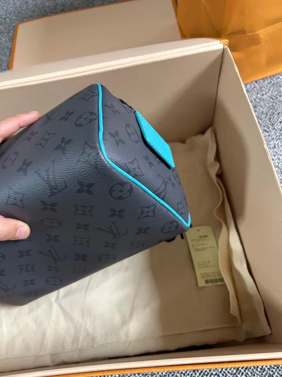 Vuitton ルイヴィトン