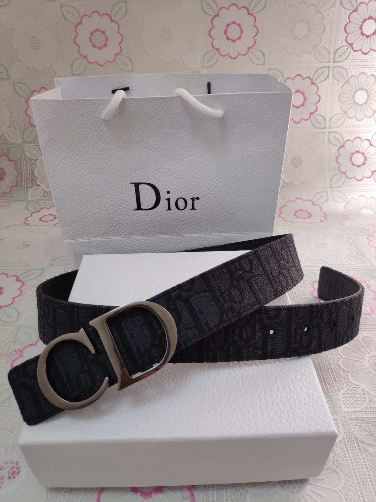 超人気 Dior|クリスチャンディオール ベルト 黒 ベルトストラップ CDバックル ベルト シルバーガン色金具 男女兼用✜