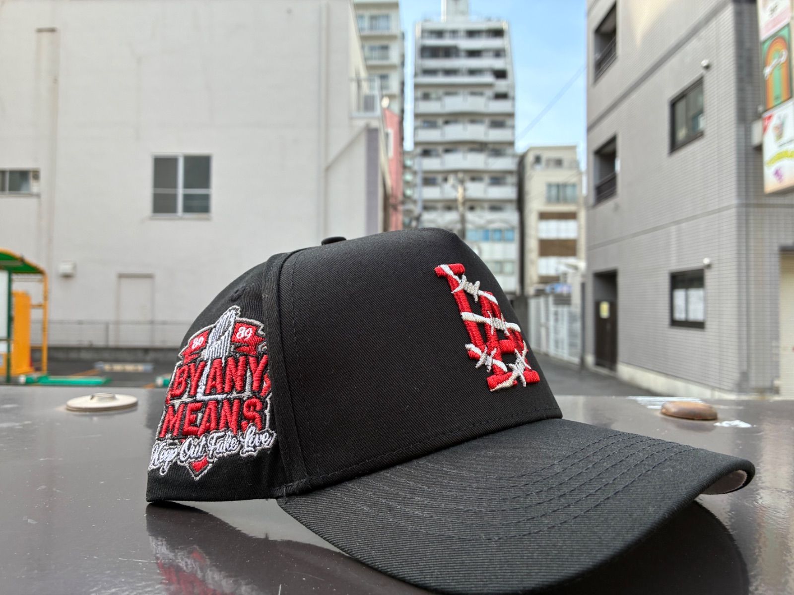 KEEP OUT FAKE LOVE WORLD FAMOUS LA SNAPBACK CAP BLACK×RED ¥9900 送料¥750