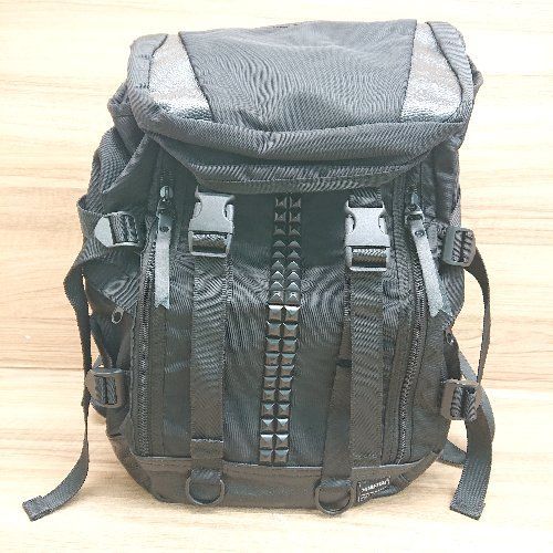 MEMENTISM メメントイズム レザ－切替 センタ－スタッズ 大容量サイズ バックパック ブラック メンズ E 