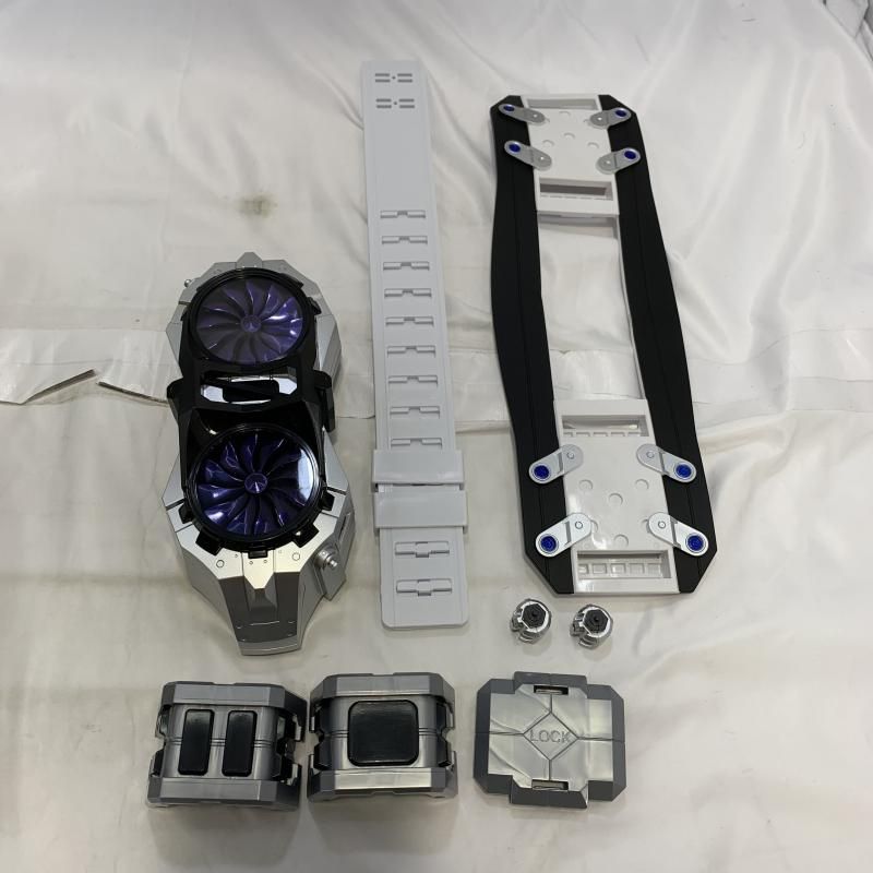 中古】開封/箱傷み)BANDAI DX変身ベルトアルティメットハーフ