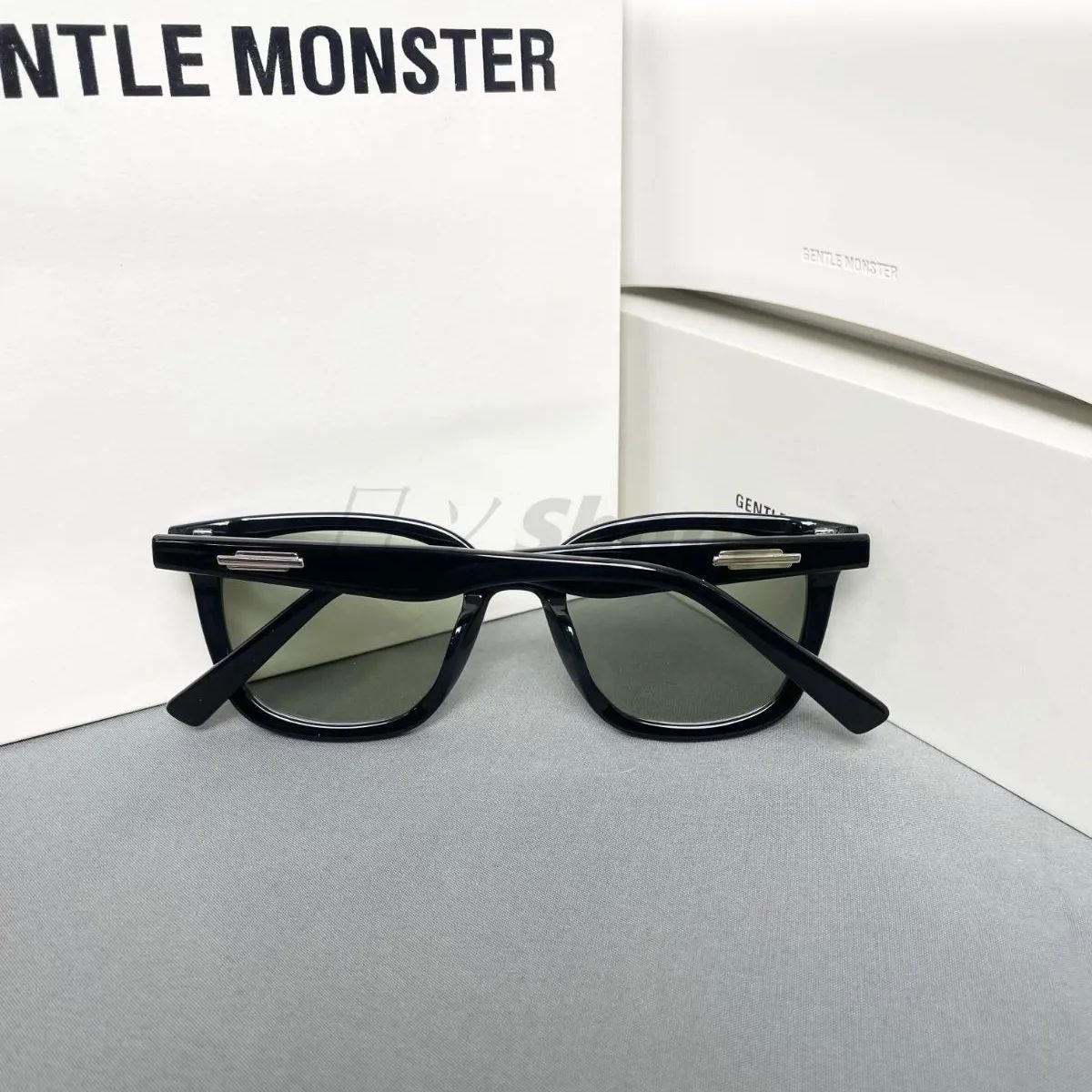 GENTLE MONSTER ジェントルモンスター サングラス LILIT 01(K) 登坂広臣 BTS 着用 - メルカリ