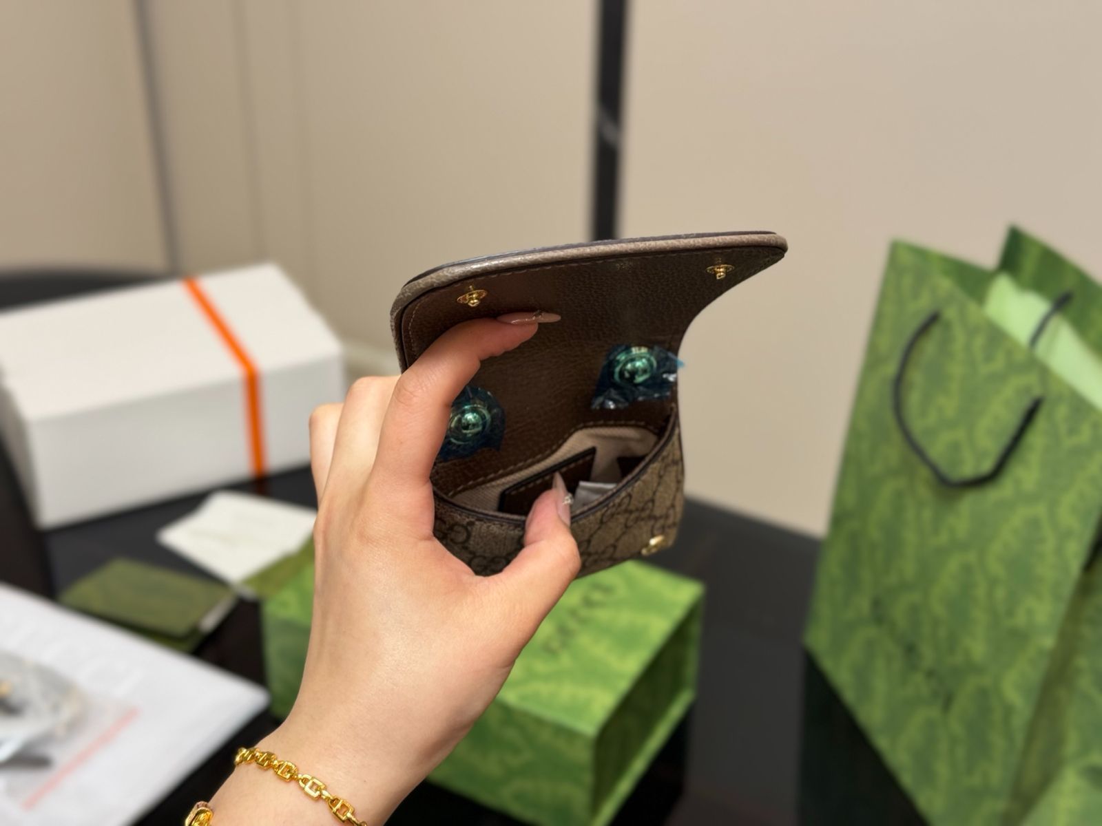 ♪直営アウトレット♪GUCCI ブロンディミニバッグ 760313 各色 すぐ届く！GUCCI 〔グッチ ブロンディ〕ミニ ショルダーバッグ