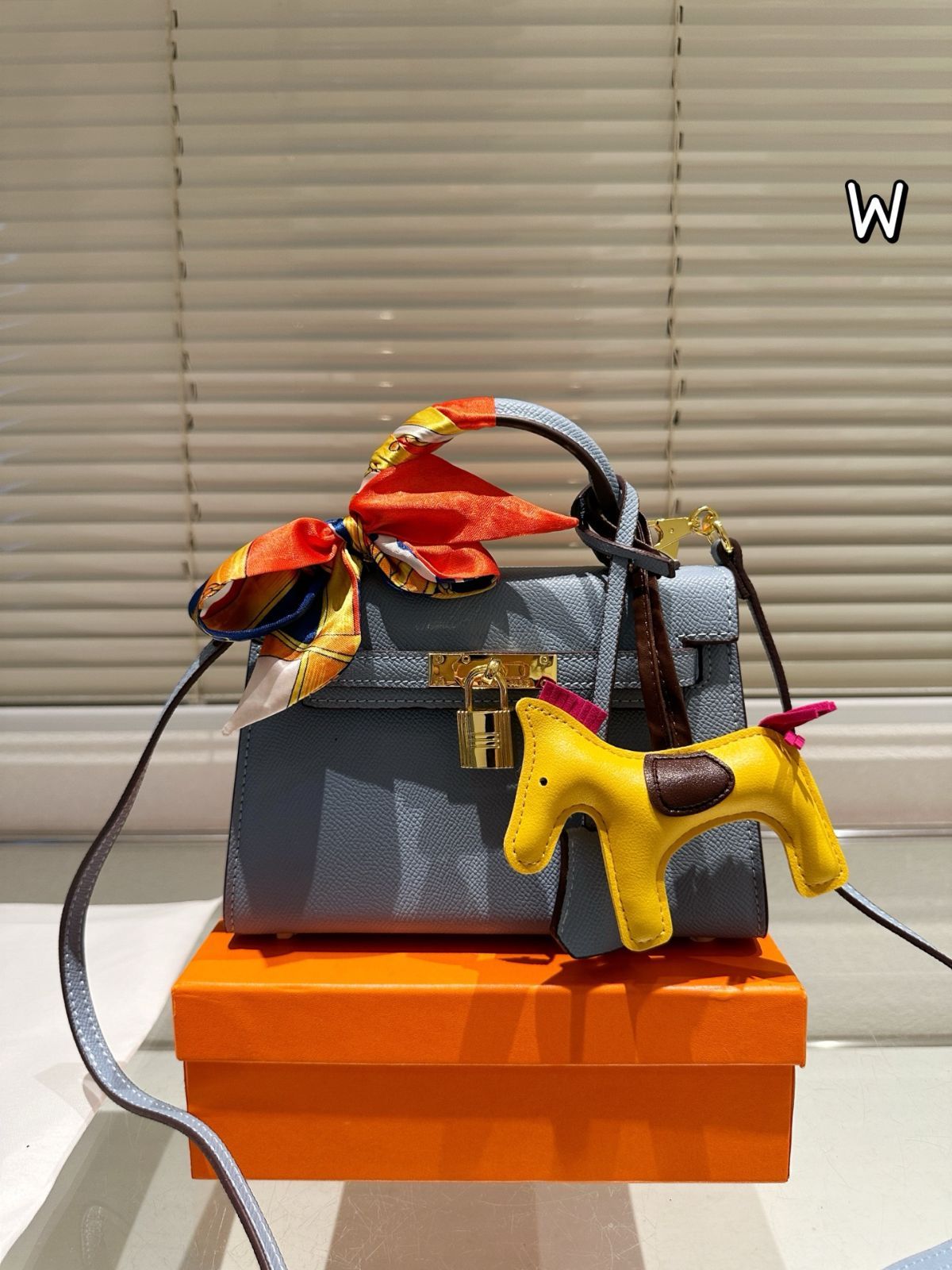 今日 Herm?s Kelly Bag 折りたたみギフトボックス付き