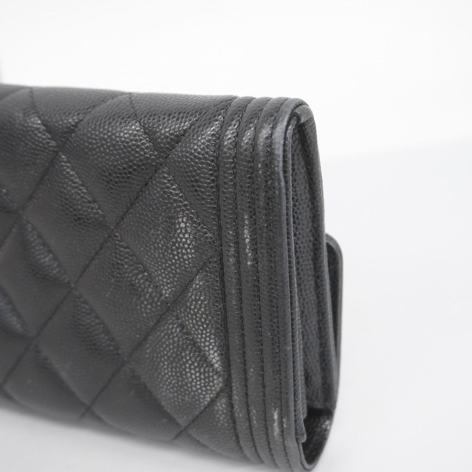 シャネル(Chanel) シャネル 長財布 ボーイシャネル キャビアスキン