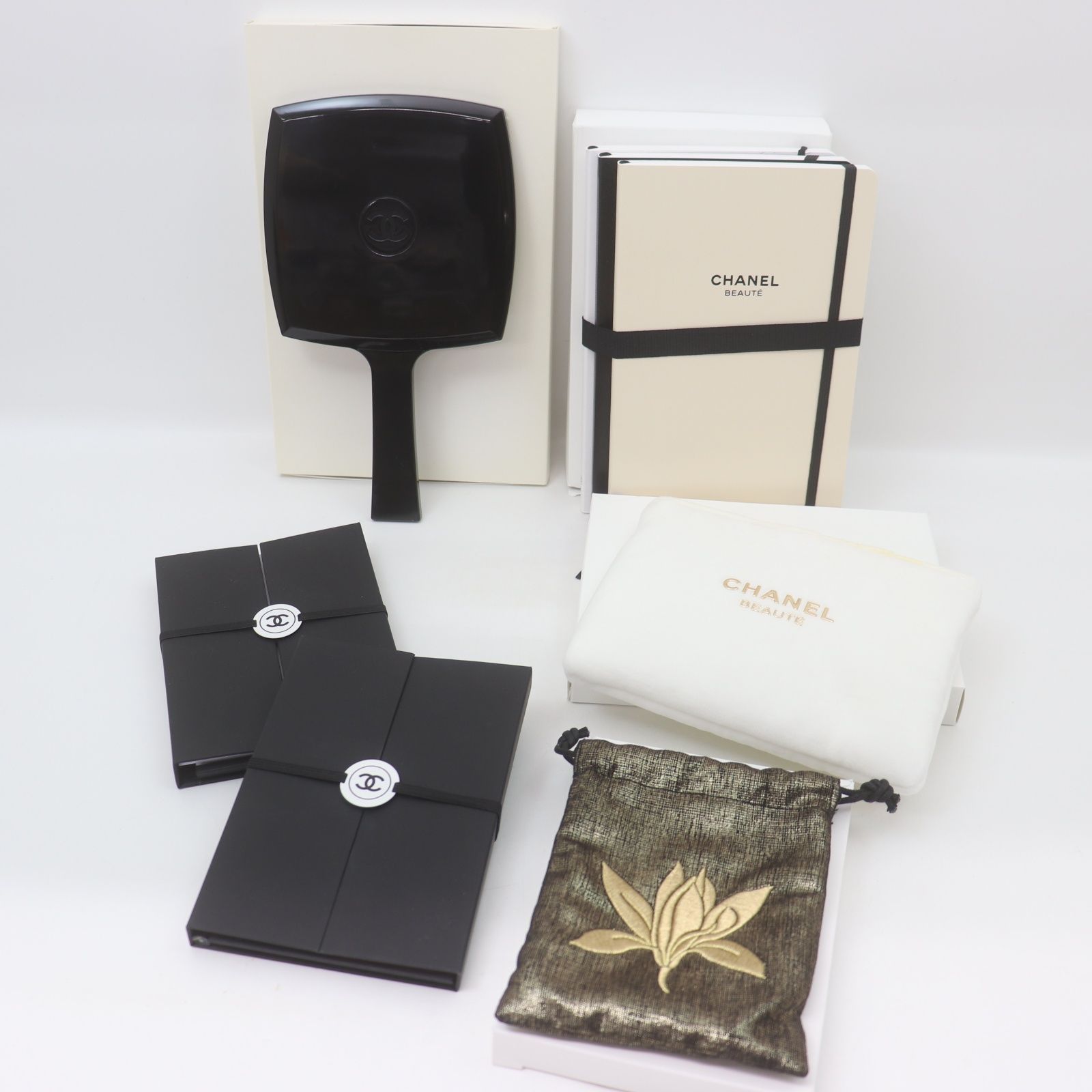 IT6AMUBLEYTJ CHANEL シャネル ノベルティ ハンドミラー ノート3