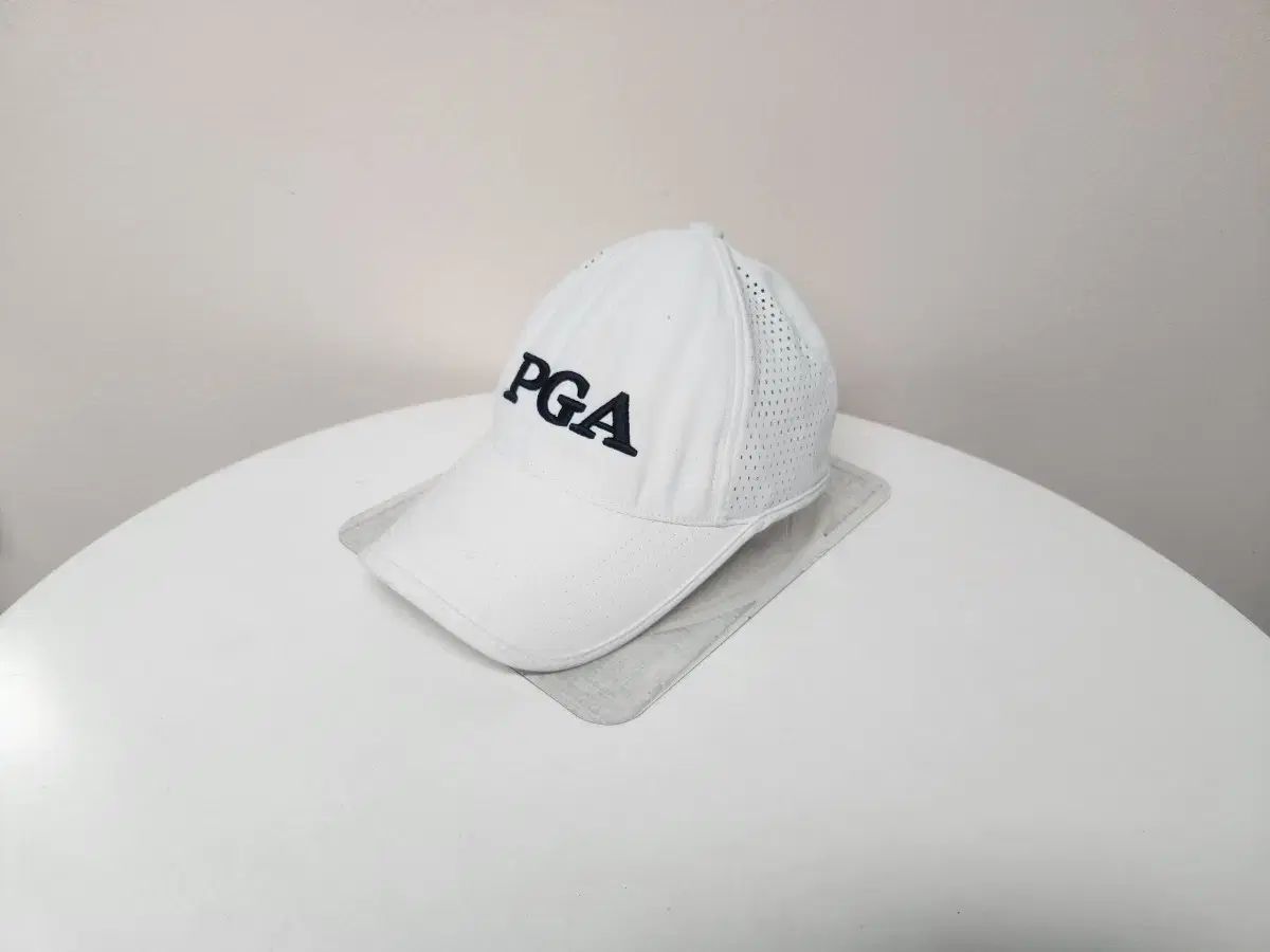 ゴルフハット) PGA フィジー A ホワイト 帽子-最安値に挑戦