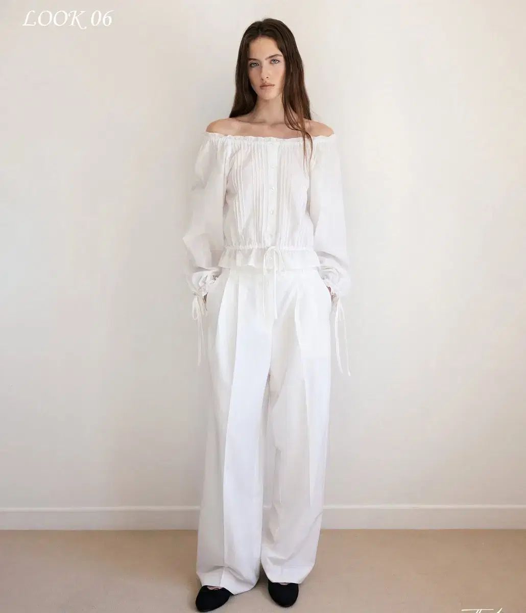 THE TIS CANDY PINTUCK BUTTON BLOUSE