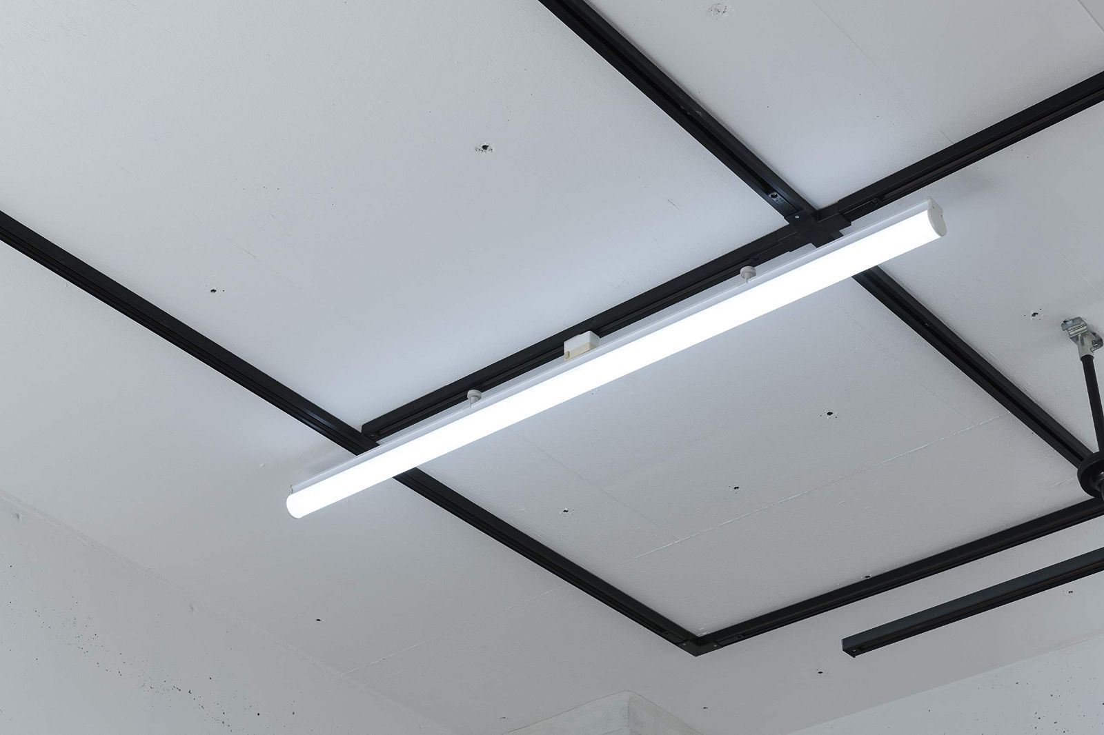 メルカリShops - 【人気商品】スワン電器 LEDシーリングライト 直管タイプ 細長い部屋やキッチン