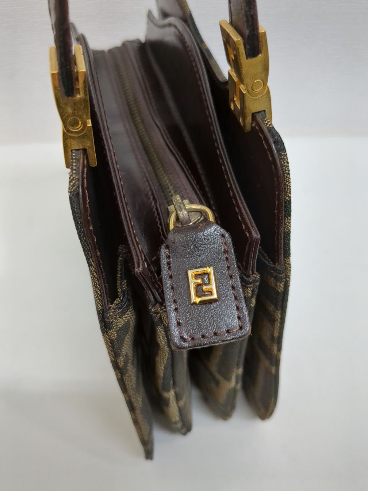 FENDI フェンディ ズッカ ミニハンドバッグ - メルカリ