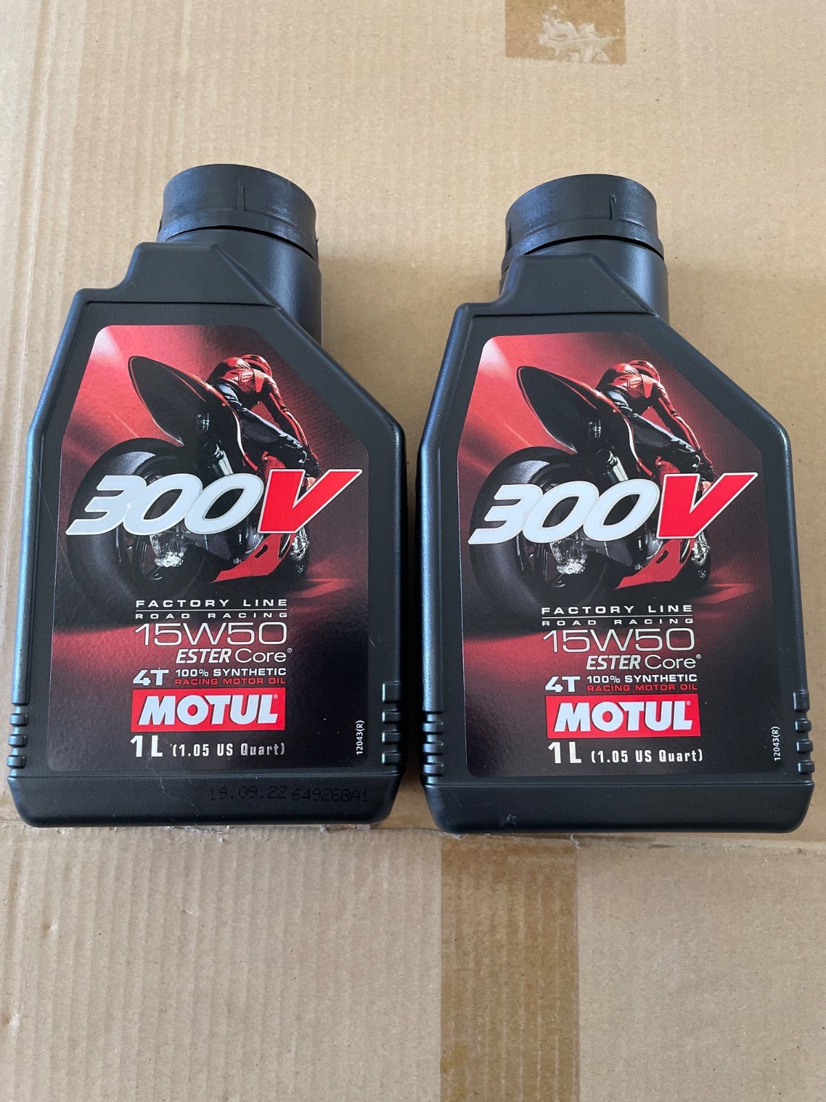 2本セット MOTUL (モチュール) 300V FACTORY LINE ROAD RACING 15W-50 ファクトリーライン ロードレーシング 1L 3L
