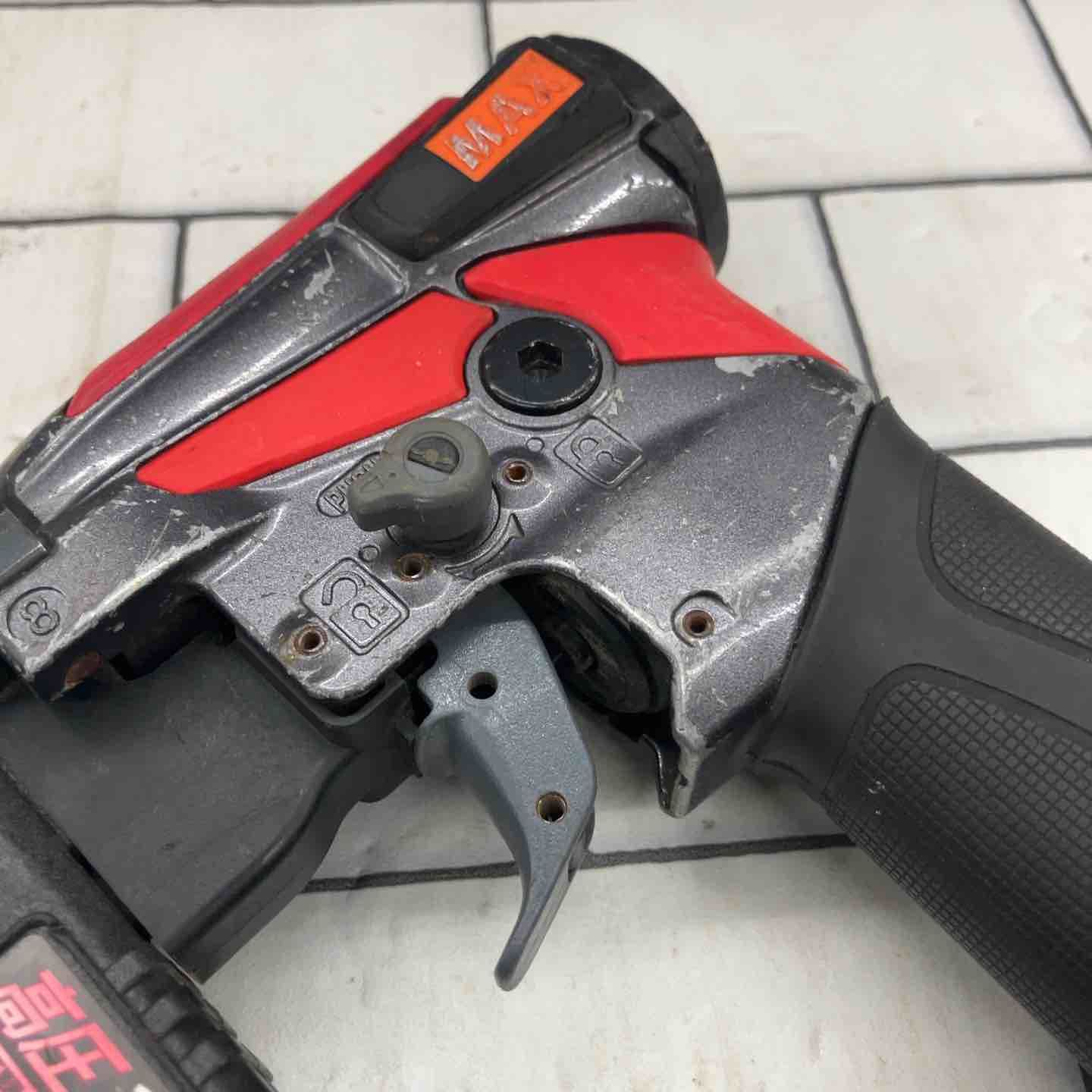 マックス MAX