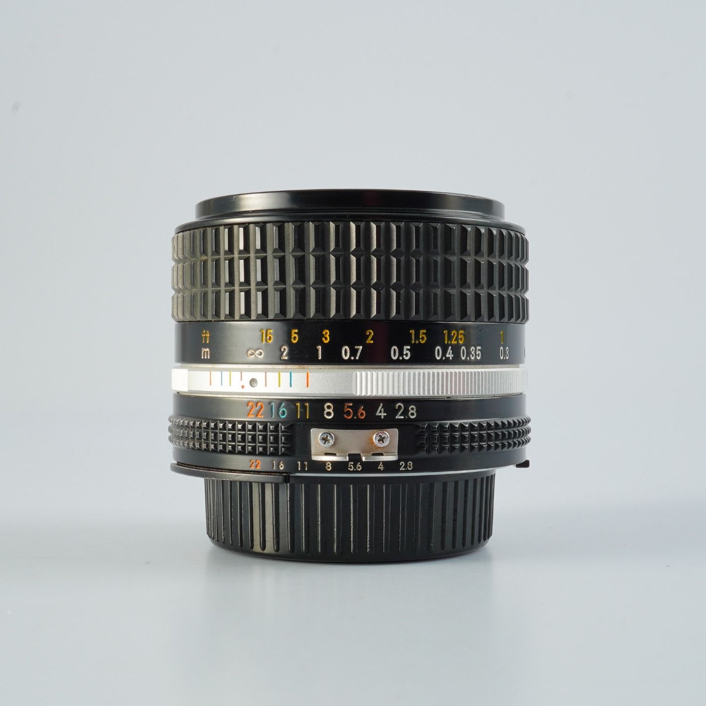 F|2.8 単焦点レンズ