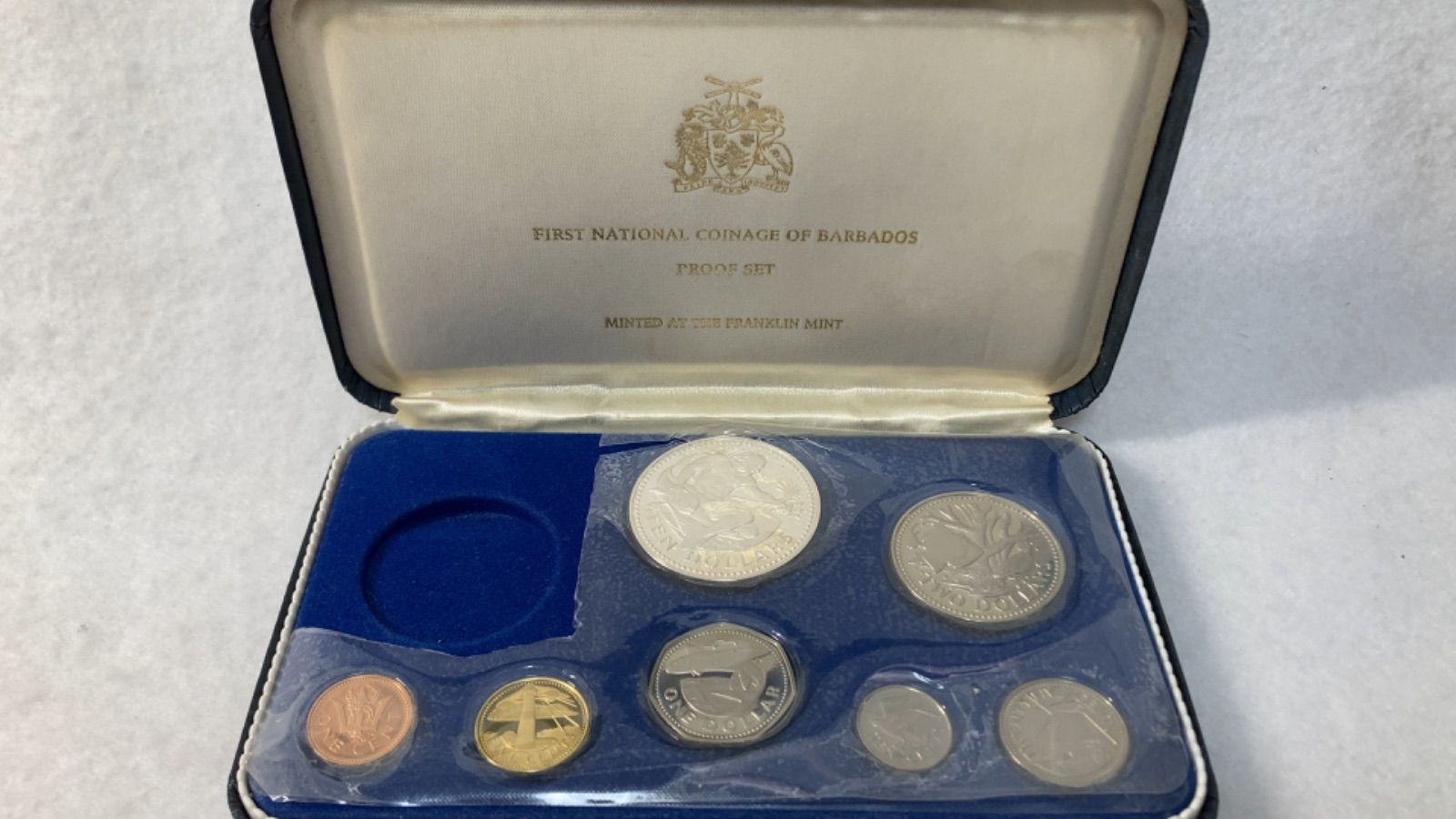 レソト王国 1966年独立記念プルーフセット 金貨3枚セットと銀貨4枚セット レソト - 1966年 - 独立記念セット - 金貨3枚、銀貨4枚