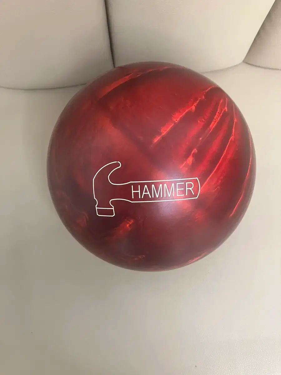 Hammer Black Widow 2.0 ボーリングボール ブラック/レッド 15ポンド