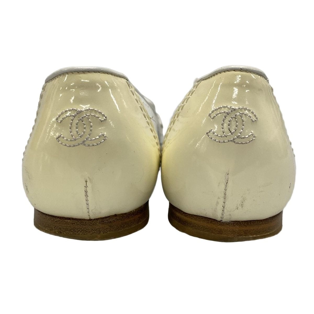 CHANEL フラットシューズ 37 1/2 白