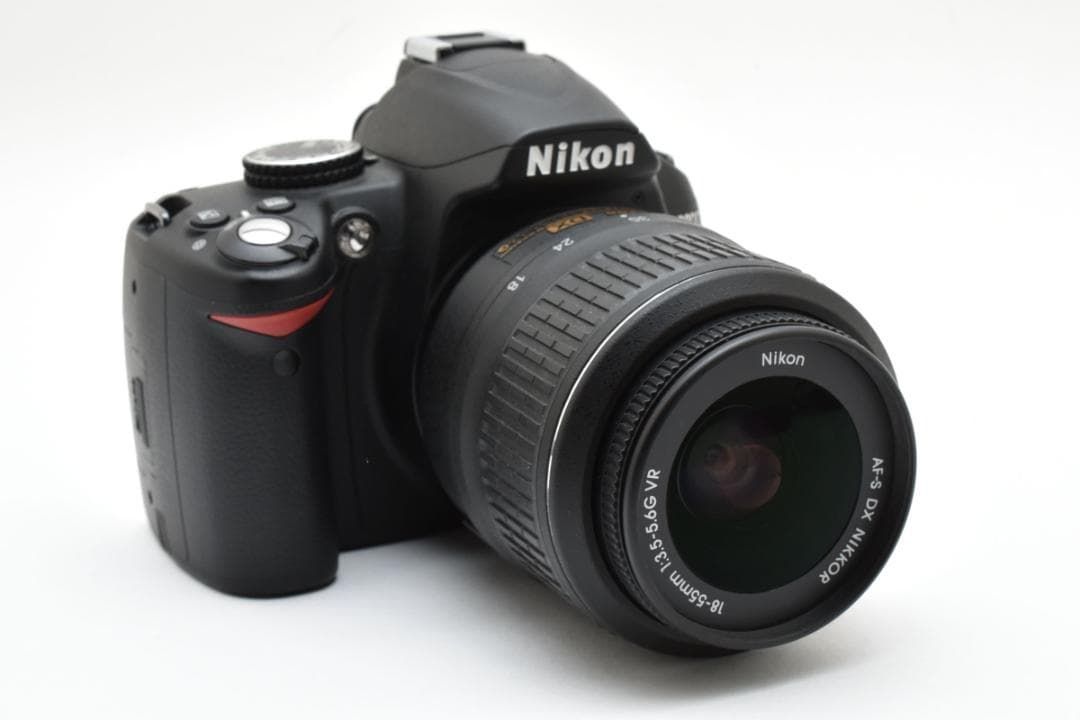 184 Nikon D3000 18-55 最新 ズームレンズキット ショット数833 184