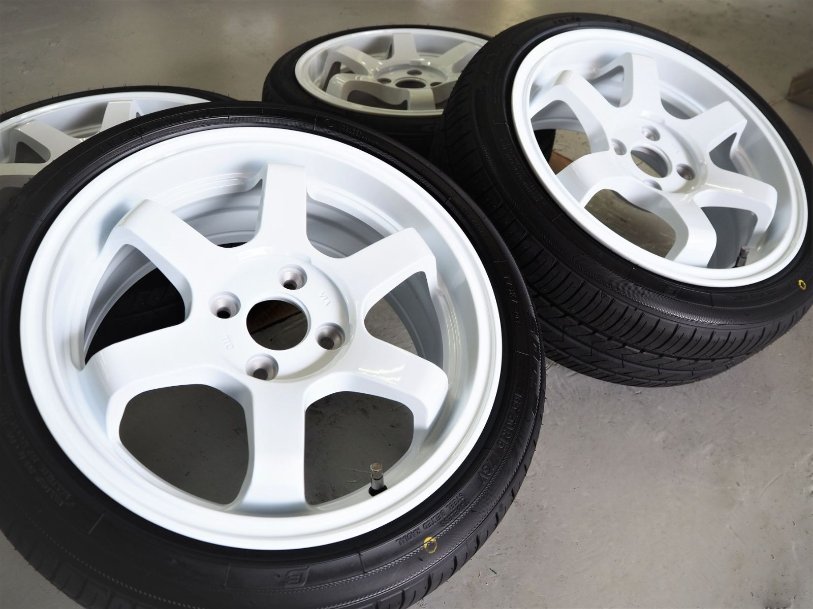 コンケイブ 引っ張り 軽量 VALOR Racing TS6R 15inch 6.5J 4-100 +38