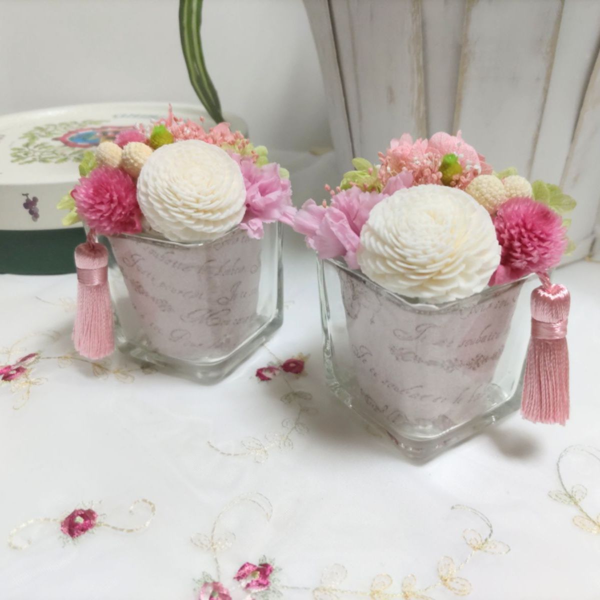 プリザーブドフラワー　仏花アレンジ1対(花器、タッセル付) Lサイズ プリザーブドフラワー 仏花アレンジ Lサイズ 花器、タッセル付