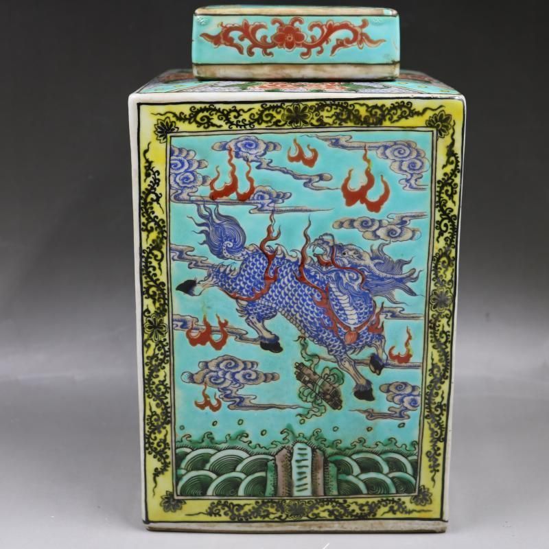 清康熙緑地粉彩麒麟紋方茶壺 茶道具景徳鎮 陶磁器 装飾品 現代工芸品美術品 置物 清康熙緑地粉彩麒麟紋方茶壺 茶道具景徳鎮 陶磁器 装飾品 現代