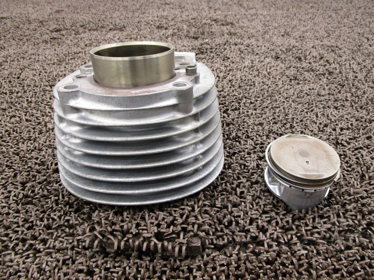 エストレヤ シリンダー ピストン ▲A5874 BJ250A カワサキ BJ250AE Estrella キャブ車