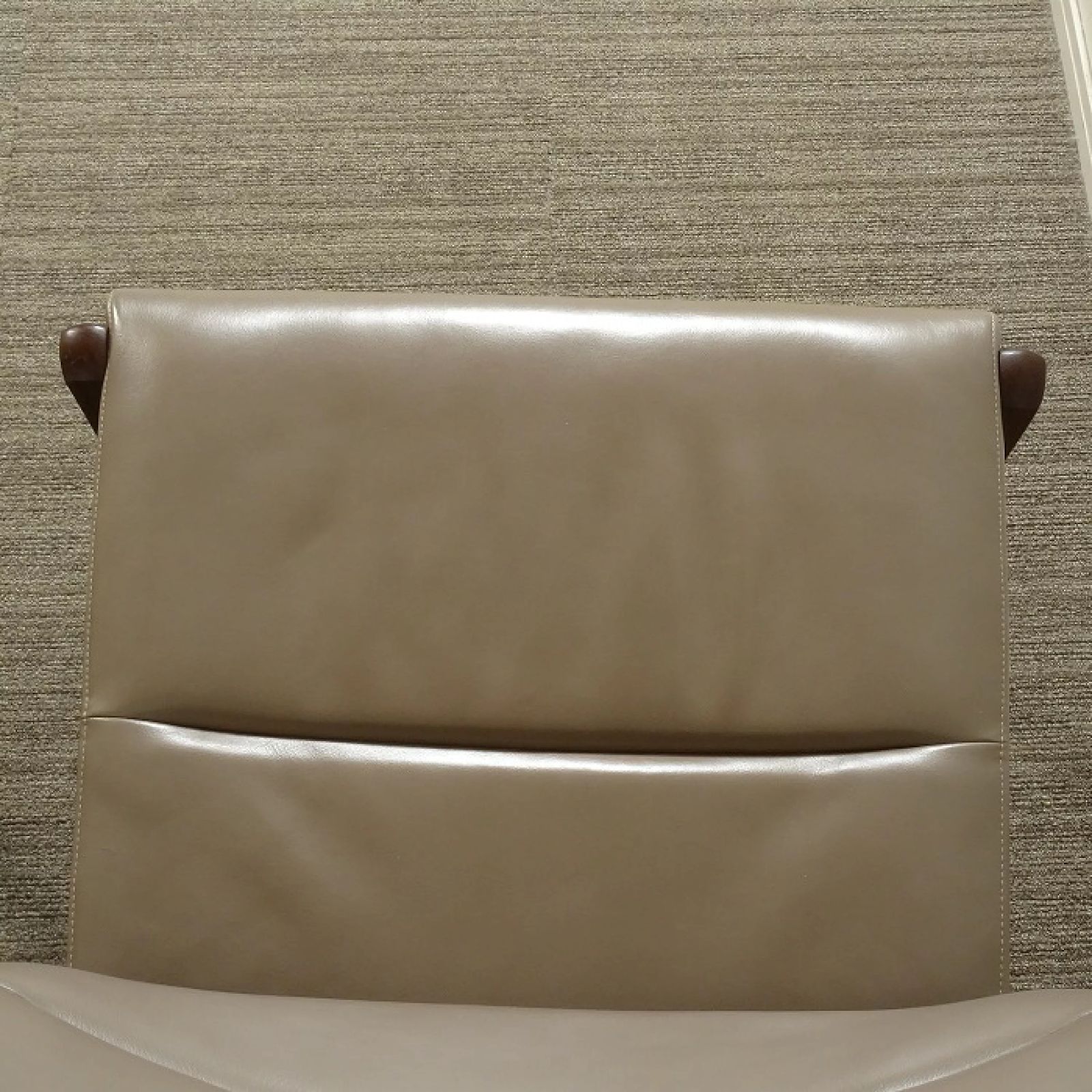 カリモク家具 アームレスチェア